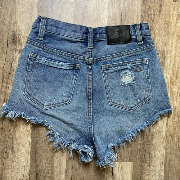 UNIF Bundy Jean Cut Off Ripped Shorts Sz 26 - Picture 8 of 8